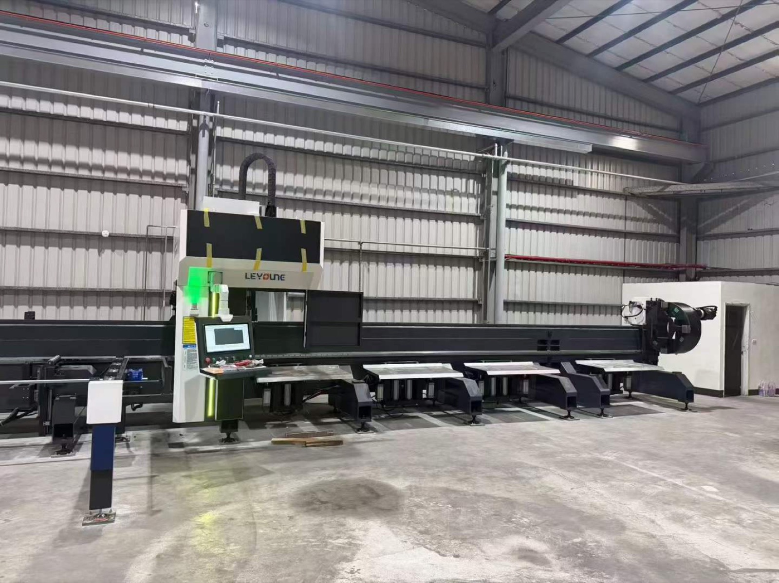 Leyoung 三卡盤重型切管機桃園案例