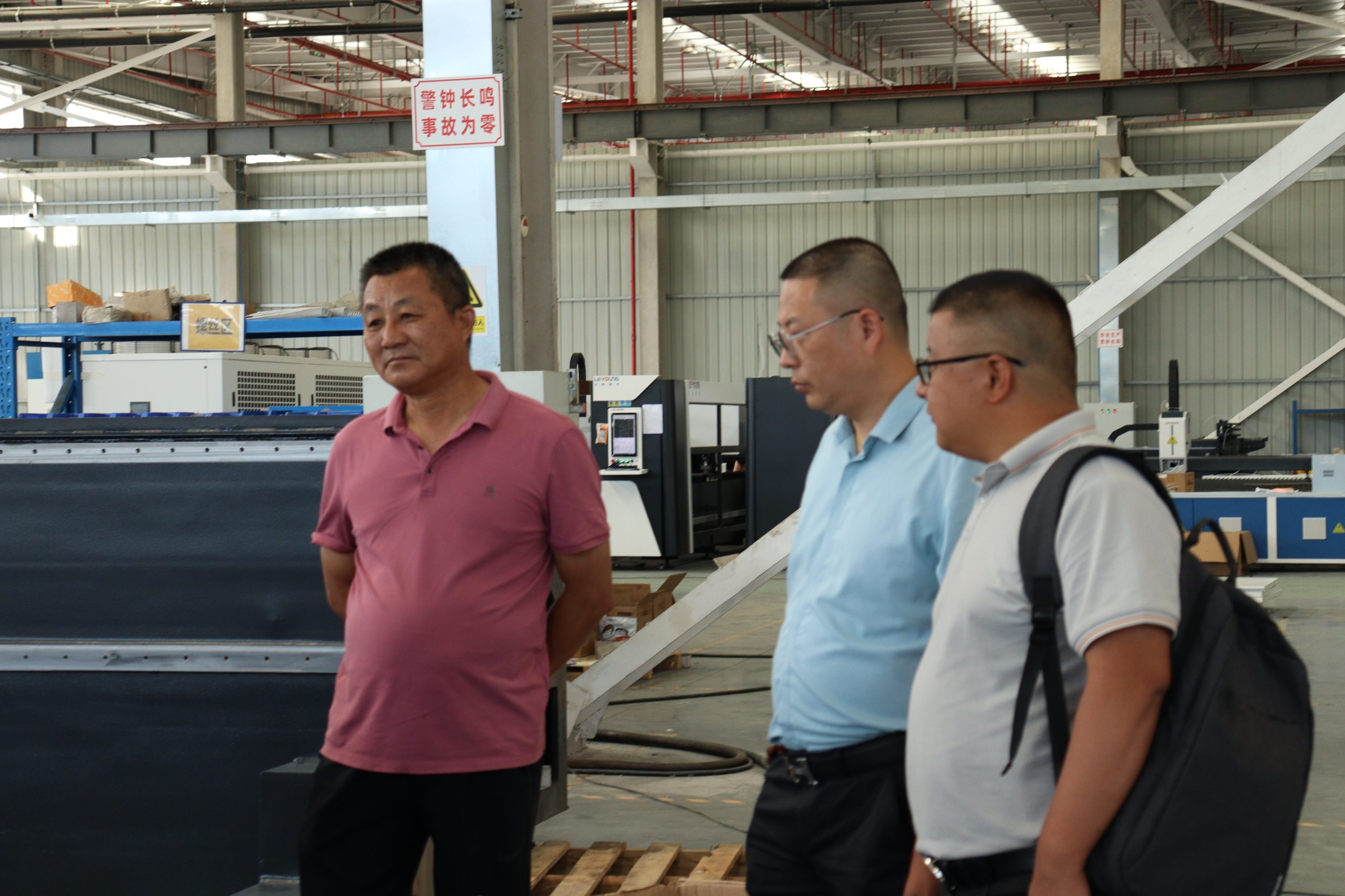 JINHONG GAS AND  LIYANG  LASER GO  HONG IN  HAND TO CREATE  NEW BRILLIANT INDUSTRY-Laser Cutting Machine | LIYANG Laser from China