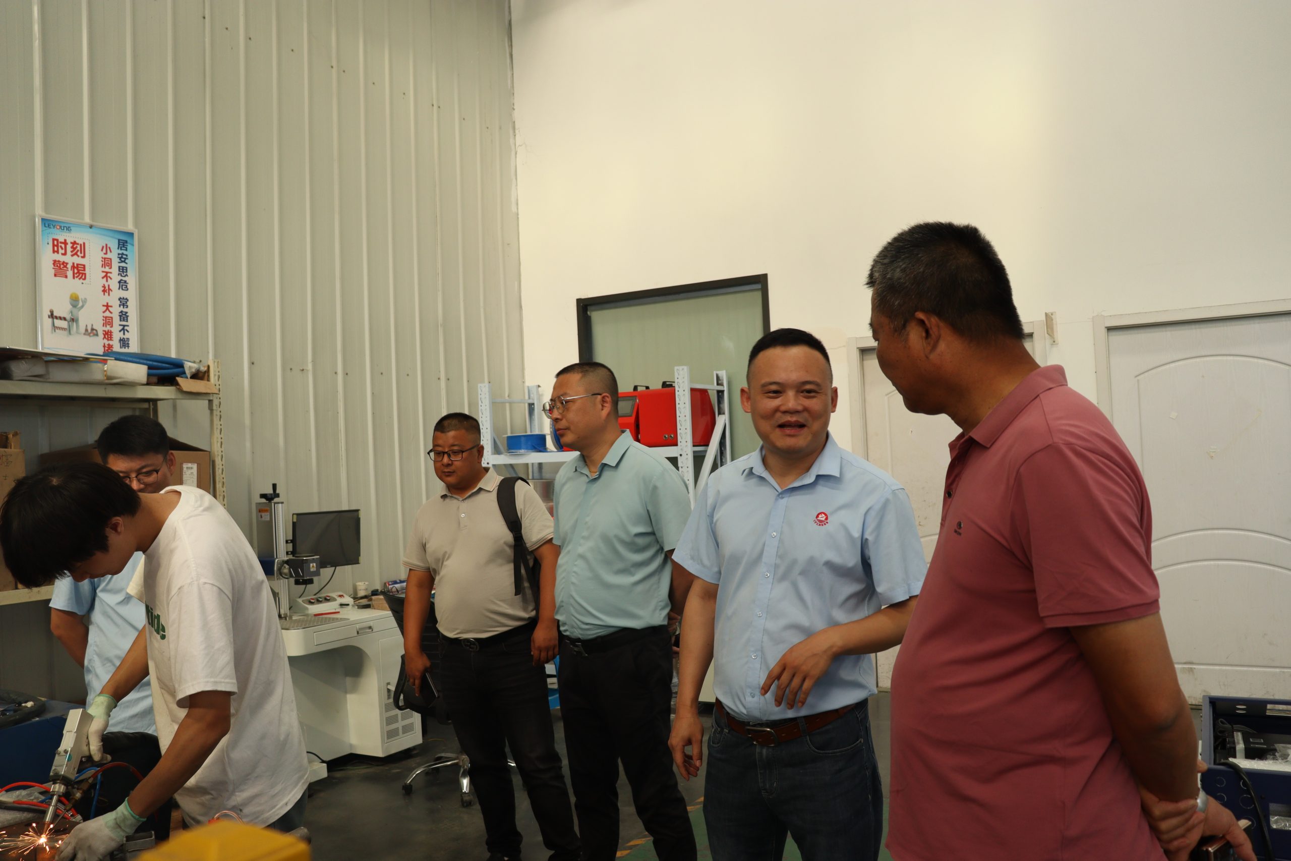 JINHONG GAS AND  LIYANG  LASER GO  HONG IN  HAND TO CREATE  NEW BRILLIANT INDUSTRY-Laser Cutting Machine | LIYANG Laser from China