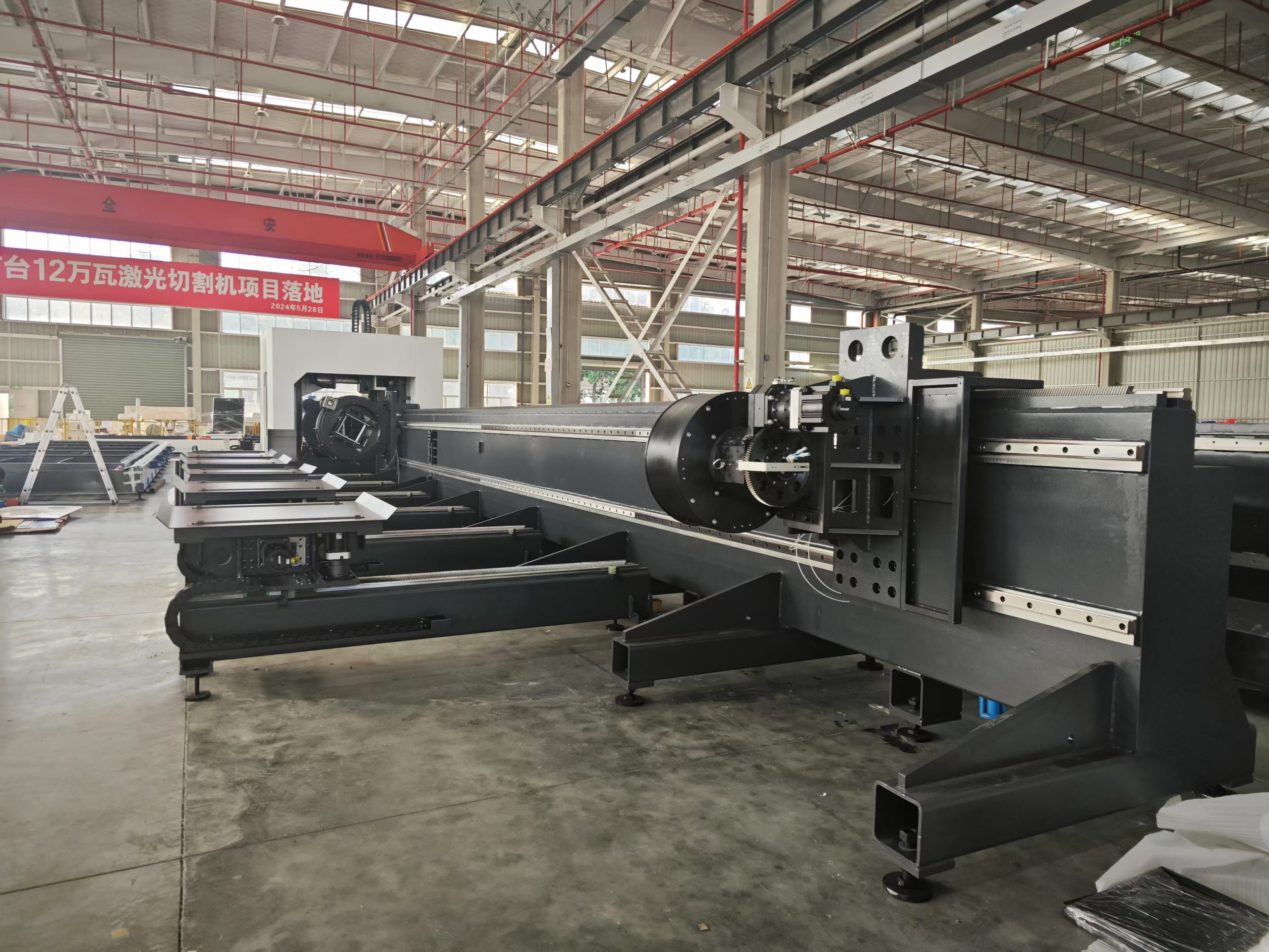Liyang Laser Technology Co., Ltd. enters the Russian market with the 4-chuck tube laser cutting machine-Laser Cutting Machine | LIYANG Laser from China