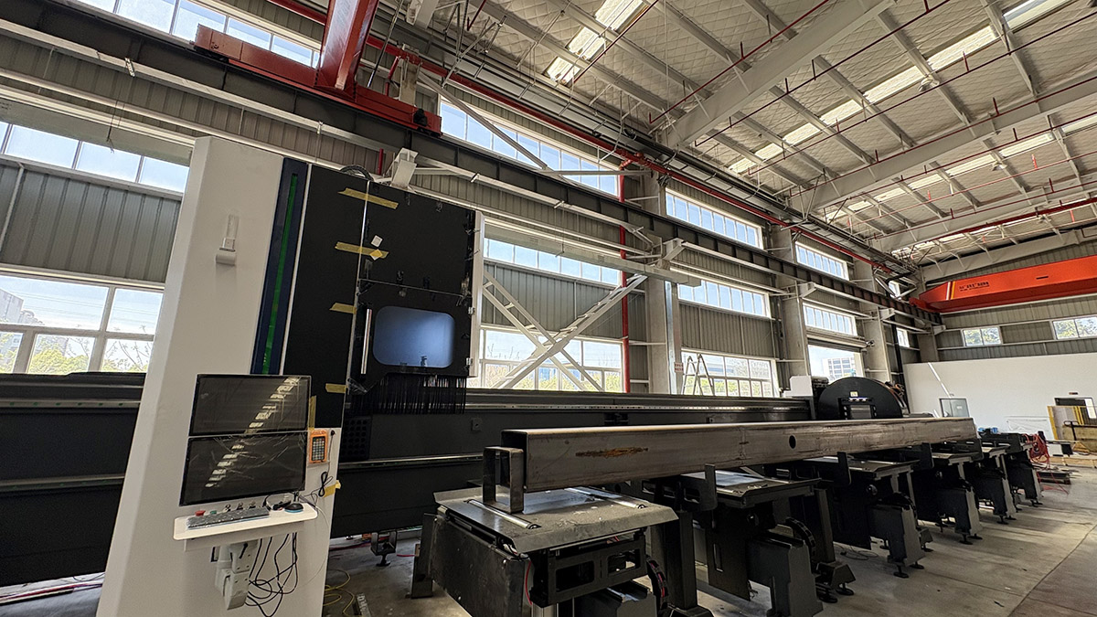 Good News! Liyang Laser’s Custom Three-Chuck Heavy-Duty Pipe Cutting Machine for Algerian Customer Enters Final Commissioning, Ready for Shipment!-Laser Cutting Machine | LIYANG Laser from China