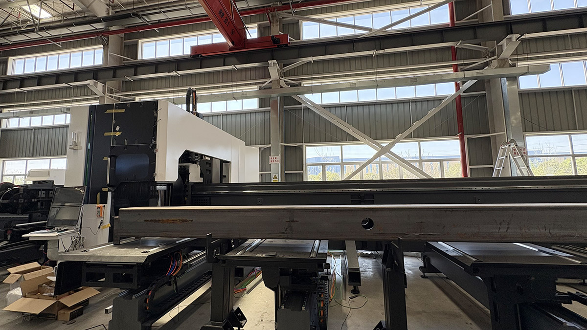 Good News! Liyang Laser’s Custom Three-Chuck Heavy-Duty Pipe Cutting Machine for Algerian Customer Enters Final Commissioning, Ready for Shipment!-Laser Cutting Machine | LIYANG Laser from China
